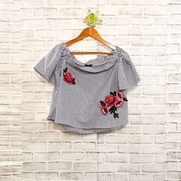 Style House Striped crop top - Picture 2 of 3